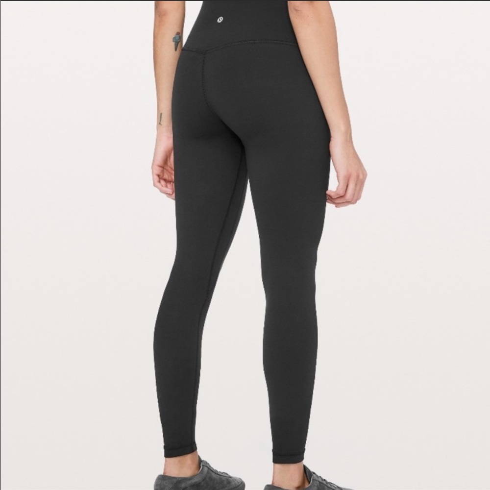 NWT LULULEMON ALIGN 25 BLACK SIZE 4